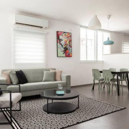 Oַ&O Group-Amazing Apt Bat-Yam 3 Min Walk To Beach บัตยัม ภายนอก รูปภาพ