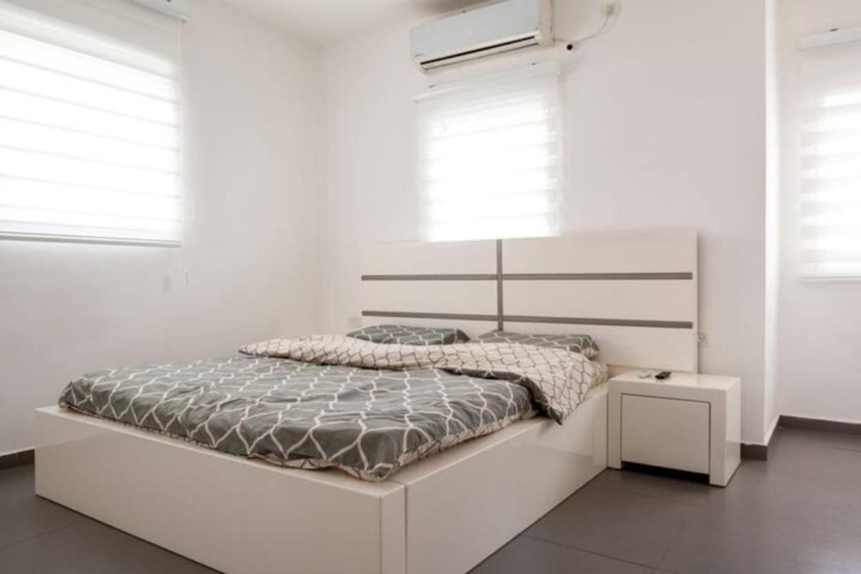 Oַ&O Group-Amazing Apt Bat-Yam 3 Min Walk To Beach บัตยัม ภายนอก รูปภาพ