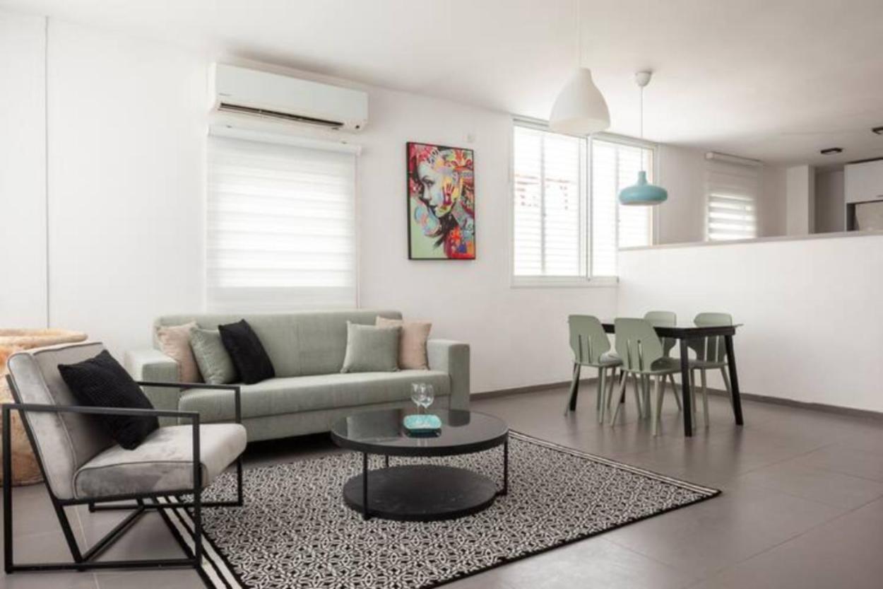 Oַ&O Group-Amazing Apt Bat-Yam 3 Min Walk To Beach บัตยัม ภายนอก รูปภาพ